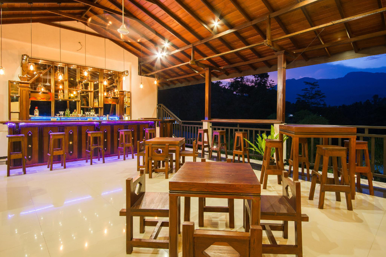 Food & Drinks 5, Okwin Resort - Nawalapitiya, Pasbage Korale