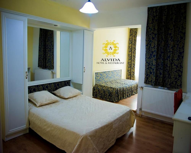 Bedroom 3, Hotel Alvida, Prizren