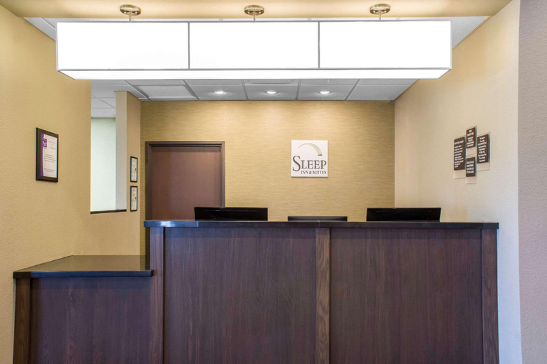 Public Area 2, Sleep Inn & Suites Fort Dodge, Webster