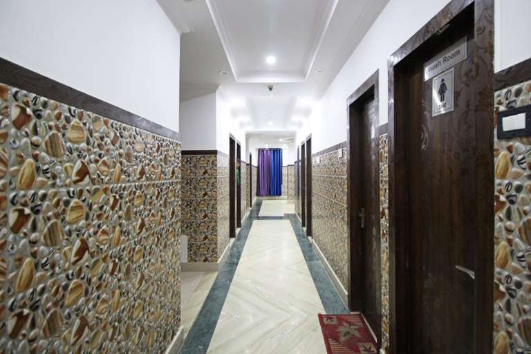 Public Area 2, Hotel KS International (50 meters from Railway Station), Chamba