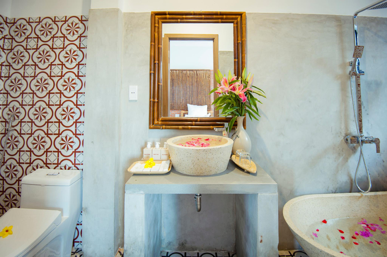 Bathroom 5, Rustic Villa, Da Nang