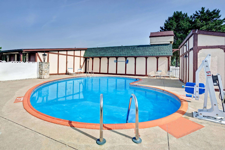 Sport & Beauty, Inn Madison Heights, MI, Macomb