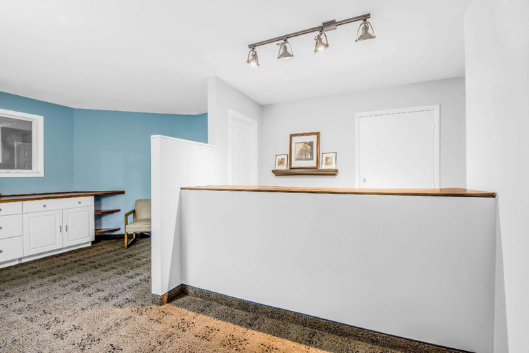 Public Area 2, Knights Inn - Pine Grove, PA, Schuylkill
