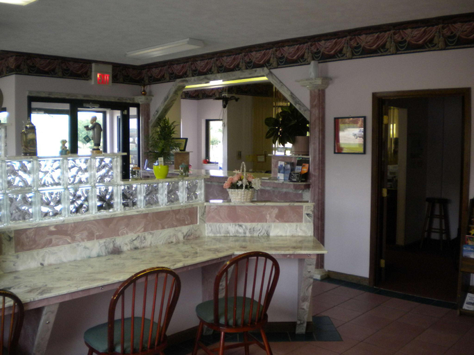 Food & Drinks, Western Inn Express Hazlehurst, Copiah
