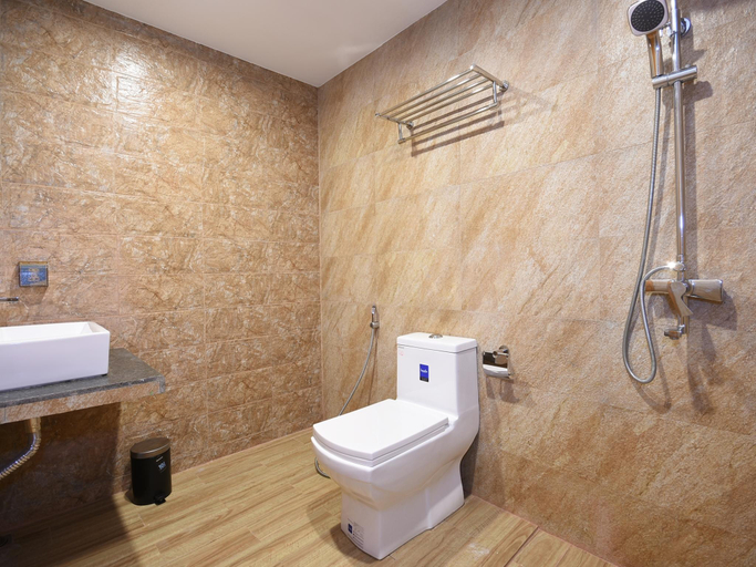 Bathroom 4, West Sands Ukulhas, North Ari Atoll