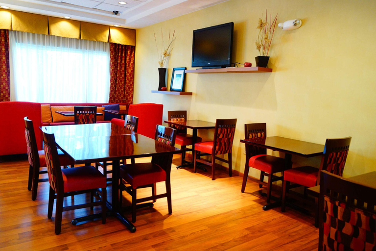Food & Drinks 5, Hampton Inn by Hilton Guadalajara - Airport, El Salto