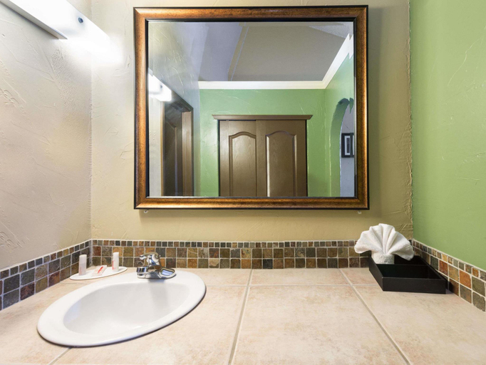 Bathroom 3, Ramada by Wyndham Monument, El Paso