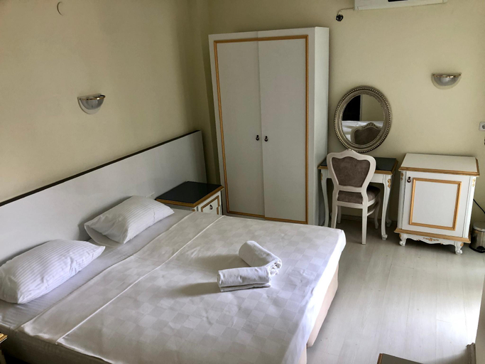Bedroom 4, Q Business Hotels, Antalya