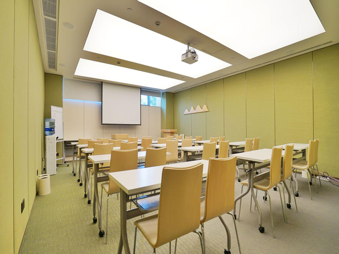 Business Facilities 17