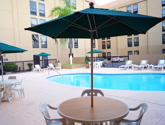 Sport & Beauty 2, Hampton Inn by Hilton Monterrey-Airport, Apodaca