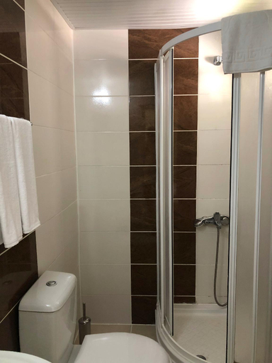 Bathroom 5, Q Business Hotels, Antalya