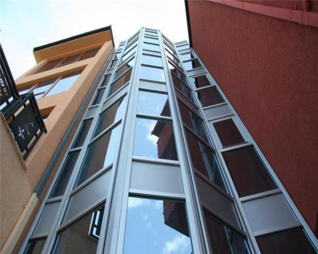 Others 5, Lyhnidas Hotel, Pogradecit