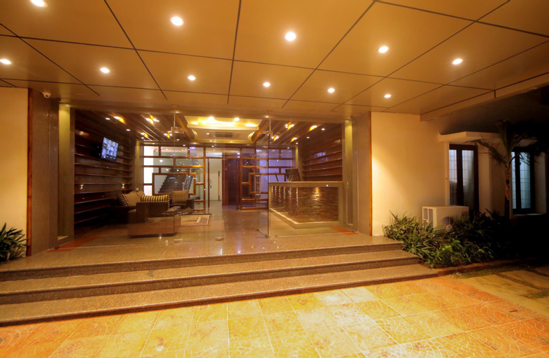 Public Area, Country Club Lee Crysstal, Kancheepuram