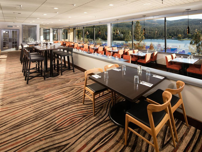 Food & Drinks 5, Red Lion Hotel Templin's on the River, Kootenai