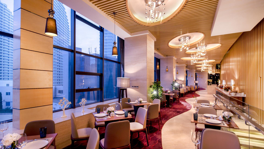 Food & Drinks 4, Oak Chateau, Dalian