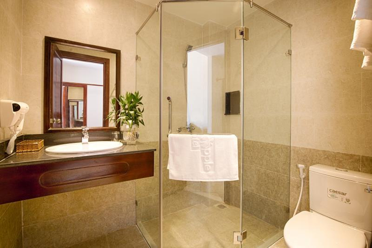 Bathroom 5, Hoi An green apple hotel, Da Nang