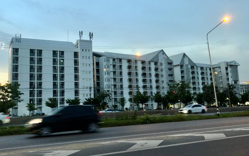 The Campus, Khlong Luang