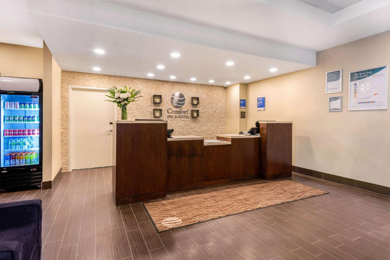 Public Area 3, Comfort Inn & Suites, Durham