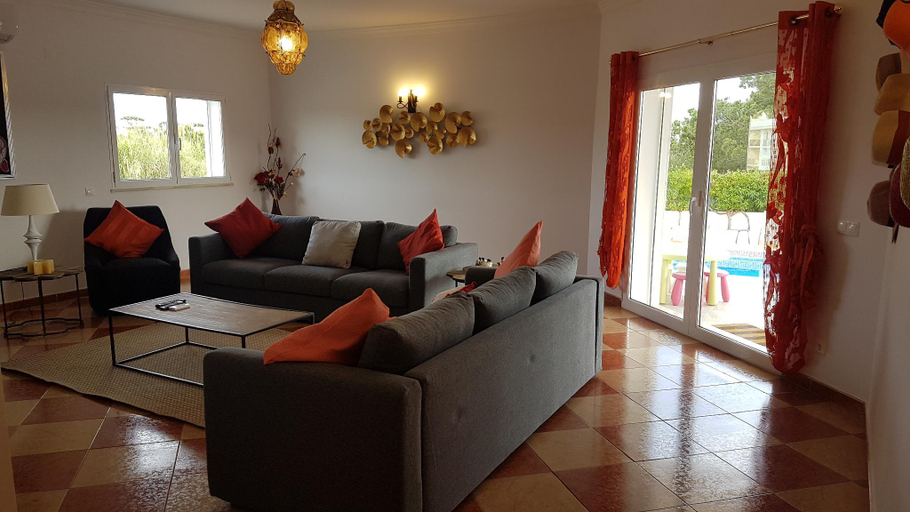 Public Area 4, Sunset Villa,heatable pool,Jacuzzi, near beach!, Albufeira