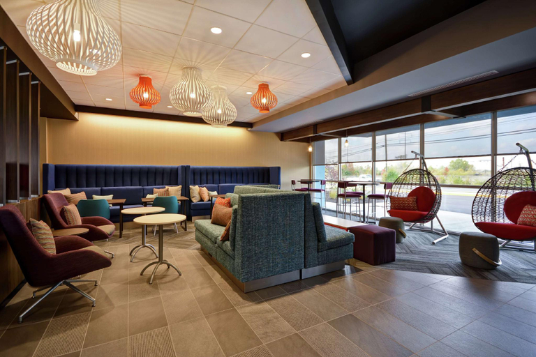 Public Area 2, Tru by Hilton Winchester, Frederick