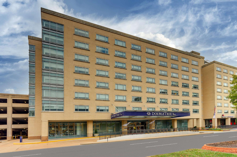 DoubleTree by Hilton St. Louis Forest Park, Saint Louis