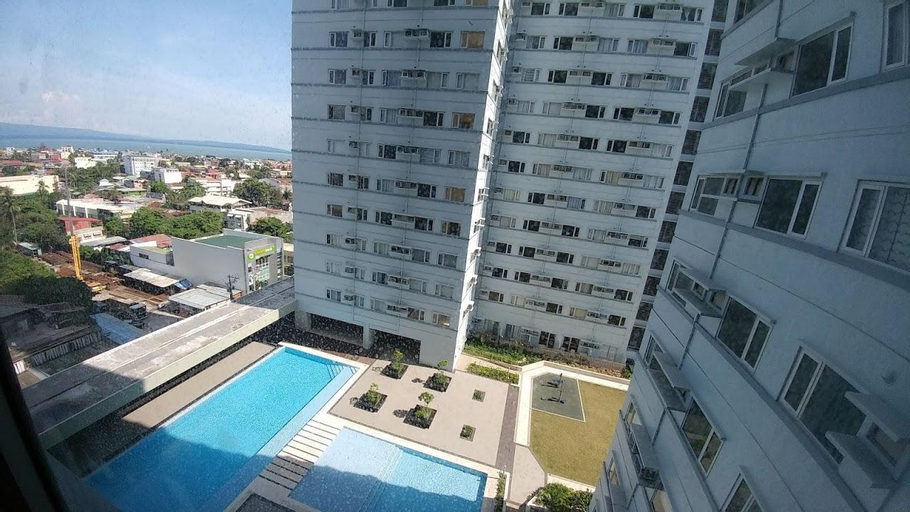 Avida Towers Davao, in City Center, Wifi,Huge Pool, Davao City