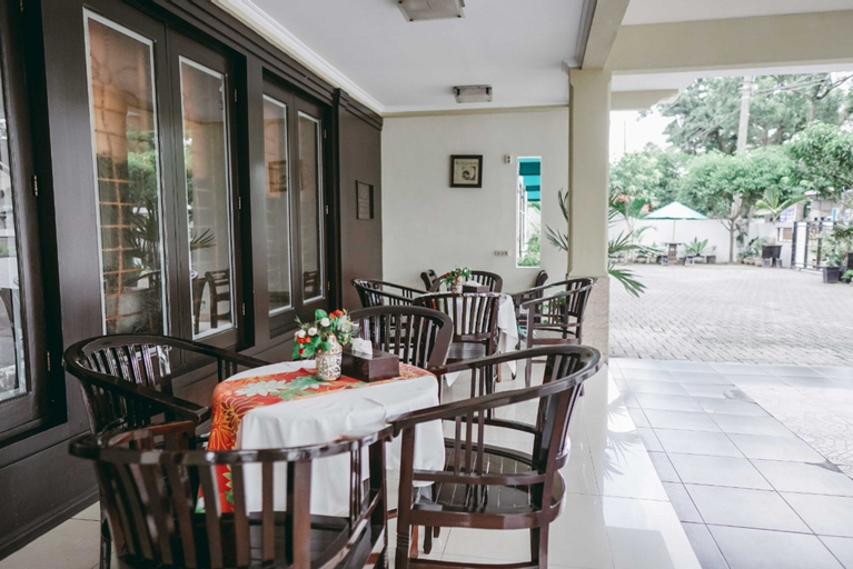 Exterior & Views 3, Pasola Guest House, Medan