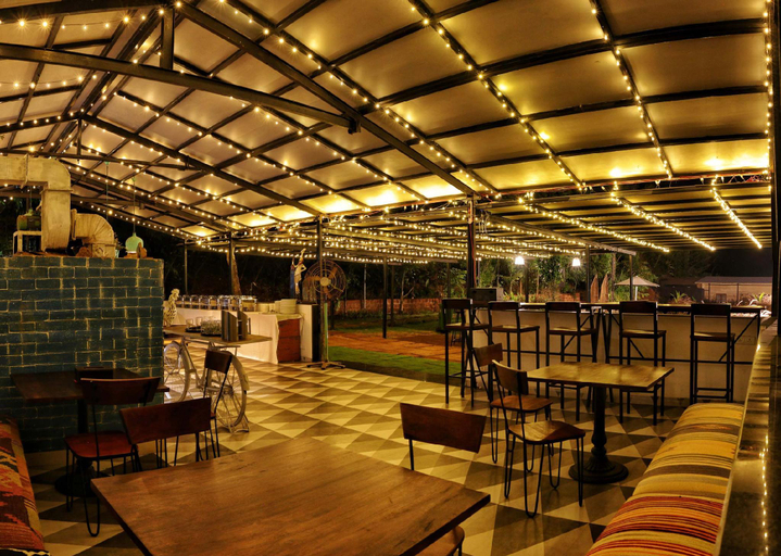 Food & Drinks 4, Forest Hills At Tala, Raigarh