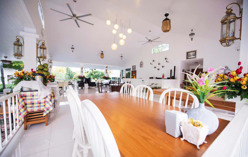 Food & Drinks, TomangOh Vintage Resort, Muang Nakhon Nayok