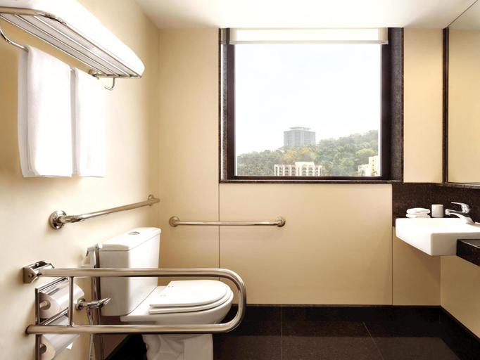 Bathroom 3, Hilton Rio de Janeiro Copacabana, Rio de Janeiro