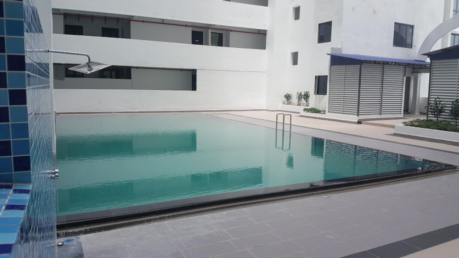 Prestige Sky 3BR (B10-1) | Balcony | Astro & WIFI, Kota Bharu
