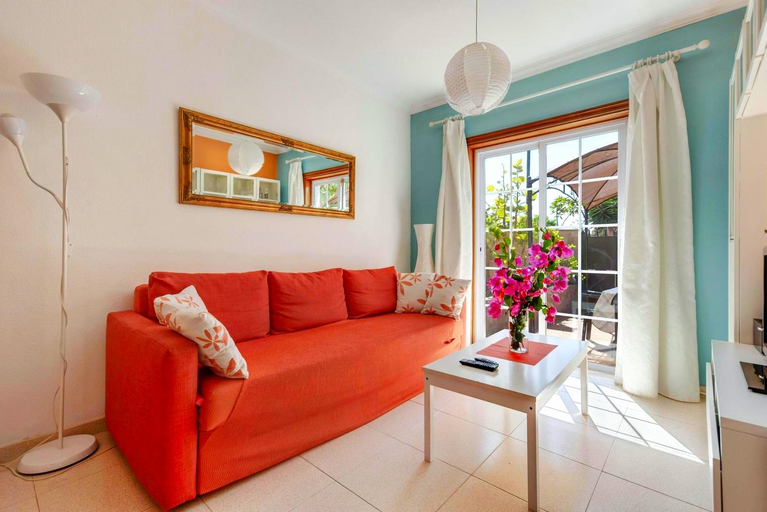 Others 4, Bright And Spacious House In The South Of Tenerife, Santa Cruz de Tenerife