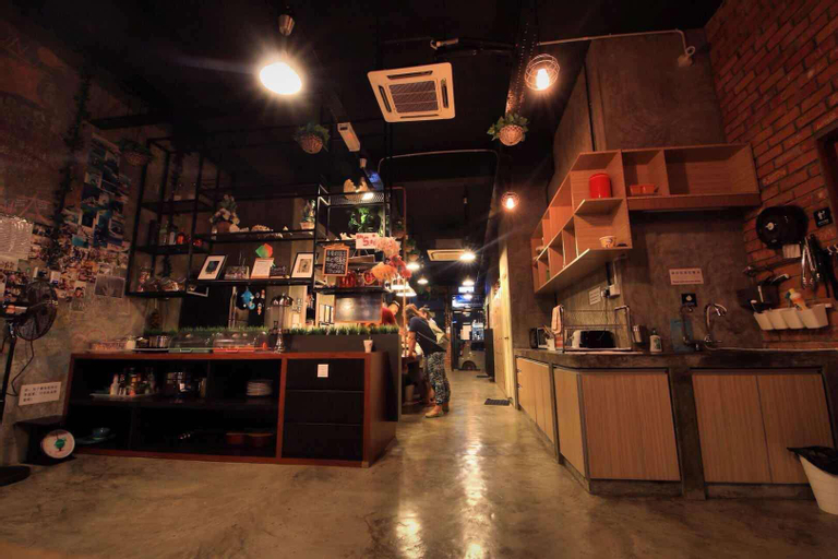 Food & Drinks 5, Cube Bed Station Hostel, Semporna