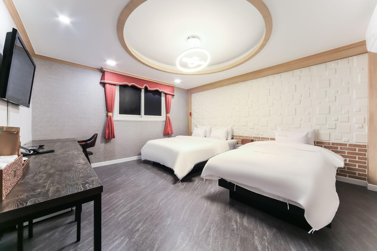 Bedroom 5, Geoje Aplus hotel, Geoje