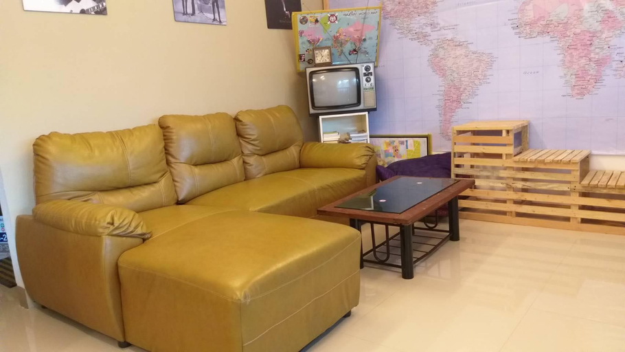 Public Area 2, Retro Twin Home At Maesot, Mae Sot