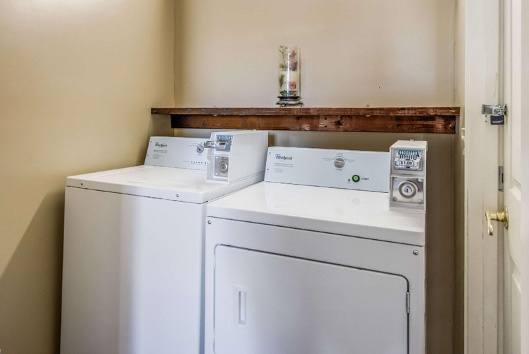 Others 5, Rodeway Inn & Suites Dublin, Laurens
