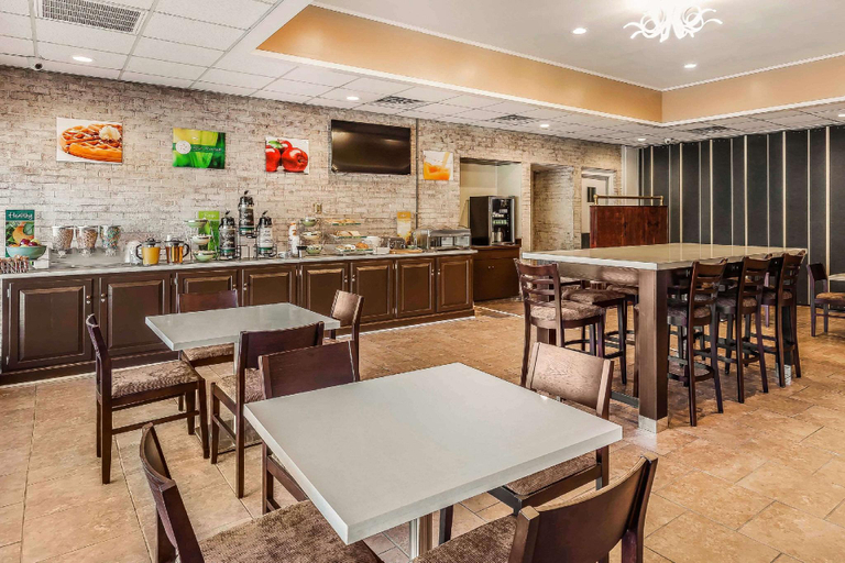 Food & Drinks 5, Quality Inn South Boston - Danville East, Halifax