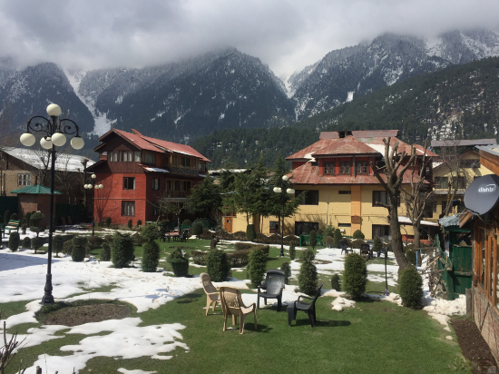 Others 4, Hotel Volga, Anantnag