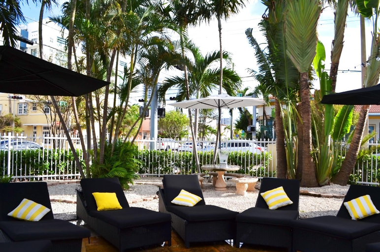 Food & Drinks 4, Beachside Apartment Hotel, Miami-Dade