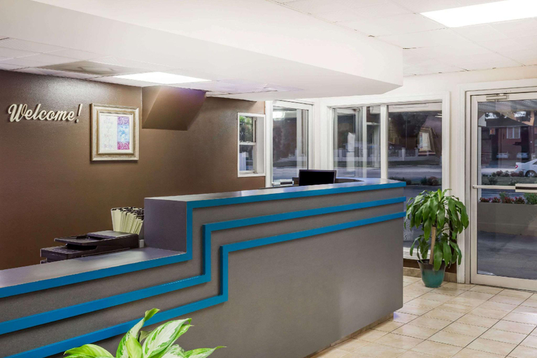Public Area 2, Knights Inn - Statesboro, GA, Bulloch