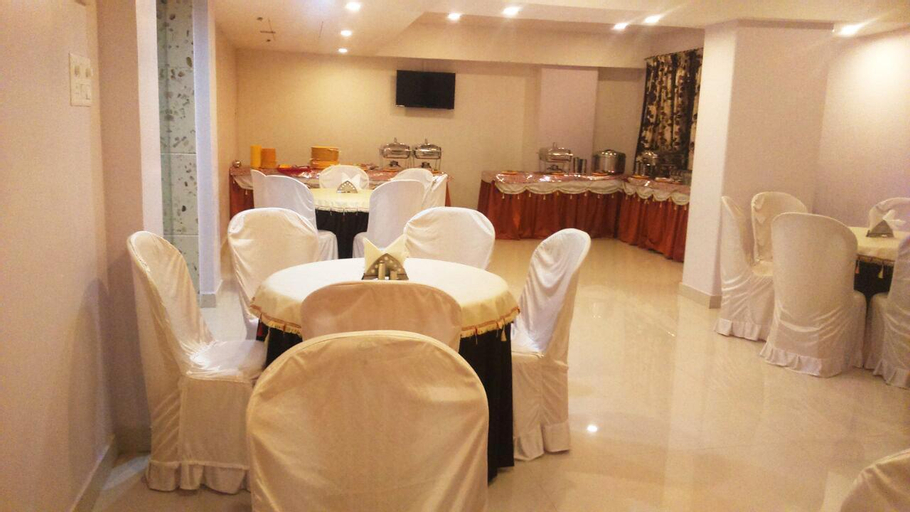 Food & Drinks 5, Rio Grande Residency, Madurai