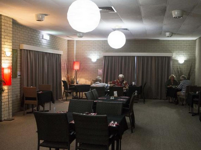 Food & Drinks 5, Country Motel Ipswich, Ipswich - Central