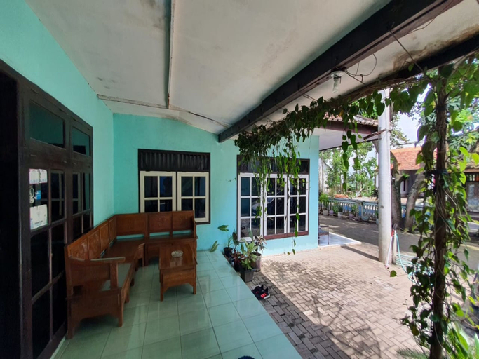 Exterior & Views 5, Buana Homestay 3, Situbondo