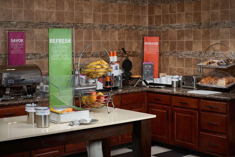 Food & Drinks 3, Hampton Inn Glendale-Peoria, Maricopa