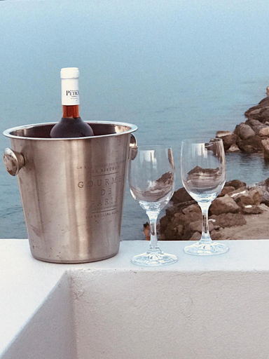 Food & Drinks 5, Comfortable newbuilt 2 Bedroom Apartment, 15 meters from the sea, South Aegean