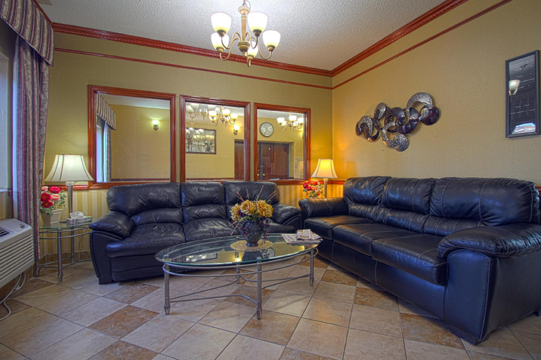 Public Area 2, Geneva Motel Inn, Kane