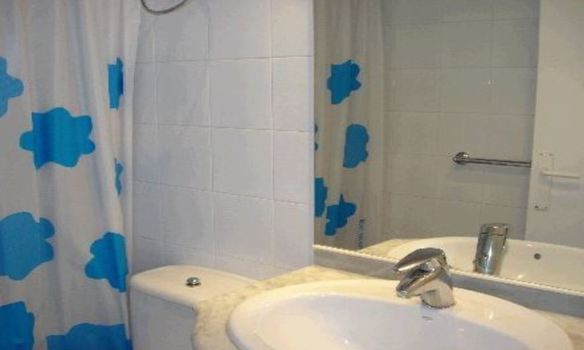 Bathroom 3, Apartment in Llafranc Near Sandy Beach, Girona