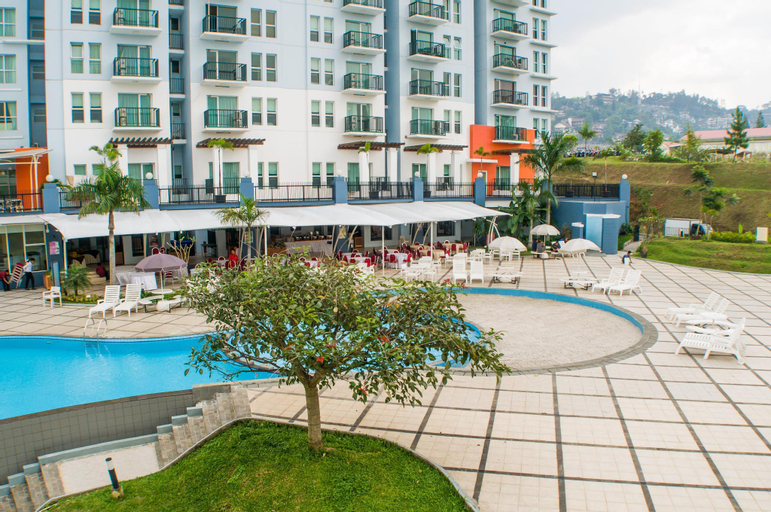 Exterior & Views 4, Cottonwood Stay @Marbella Dago, Bandung