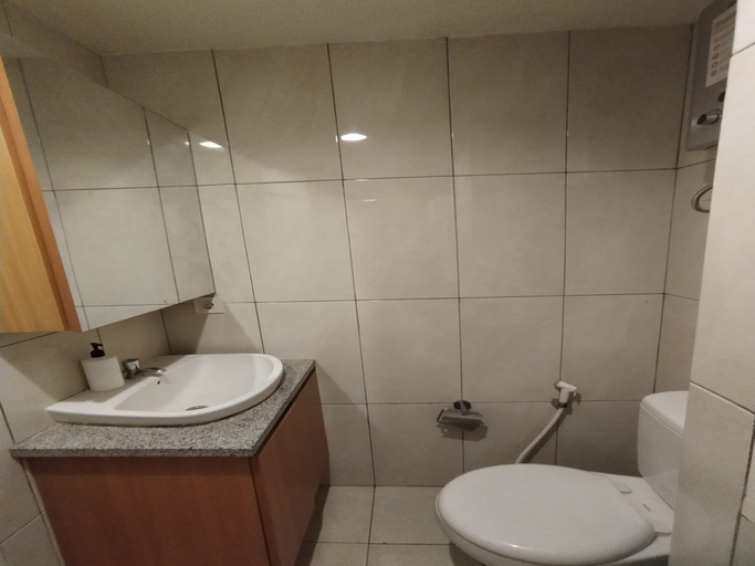 Bathroom 5, Grand Kamala Lagoon by Astakapro, Bekasi
