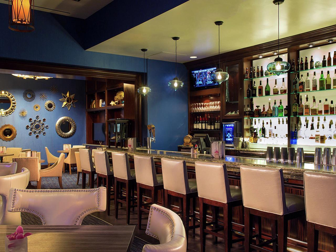 Food & Drinks, Amalz Signature Suites, Clark